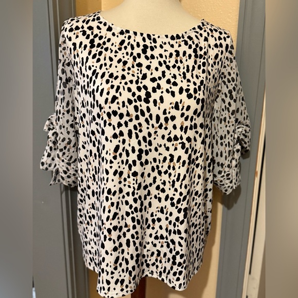 PerSeption Concept Tops - NEW WITH TAGS. PerSeption Concept black and Cream Spotted Blouse